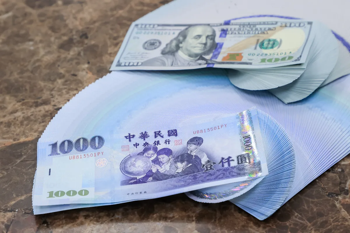 國銀6大核心戰略放款8月增286億　今年增量資訊類居冠